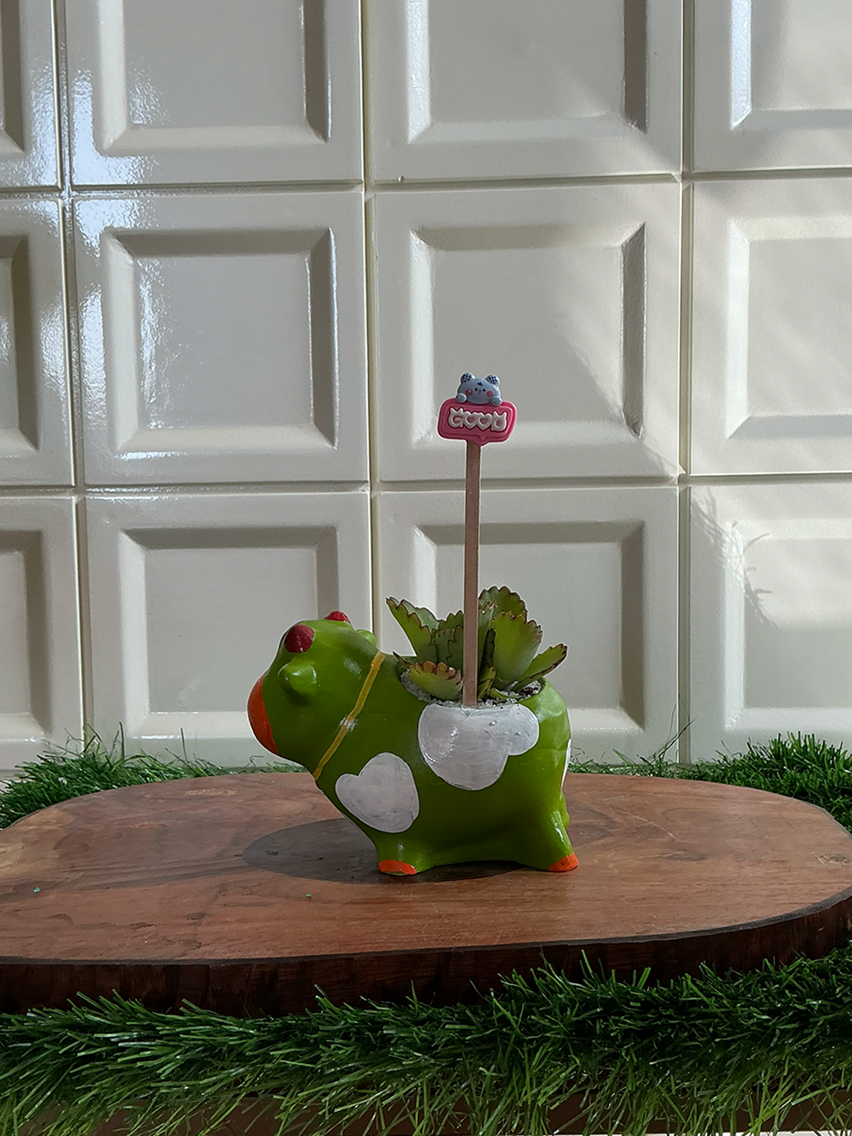 Happy Frog Resin Planter
